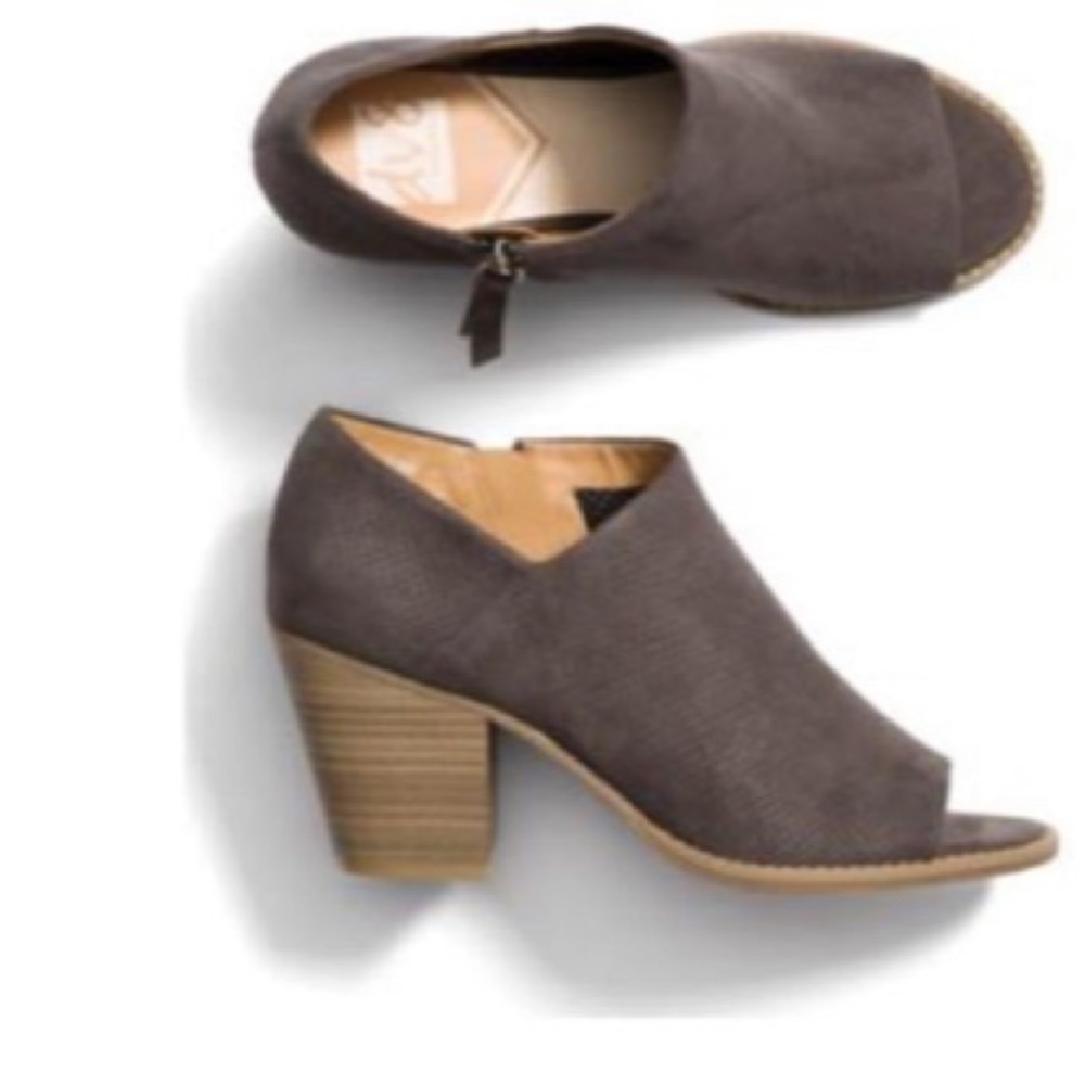 Dolce Vita jinna peep toe bootie